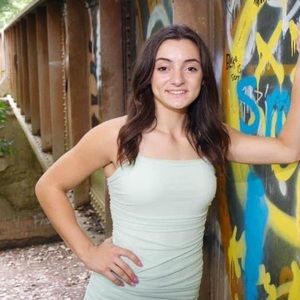 Meet your Posher, Mya